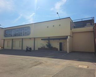 Vista exterior de Nau industrial de lloguer en Cornellà de Llobregat