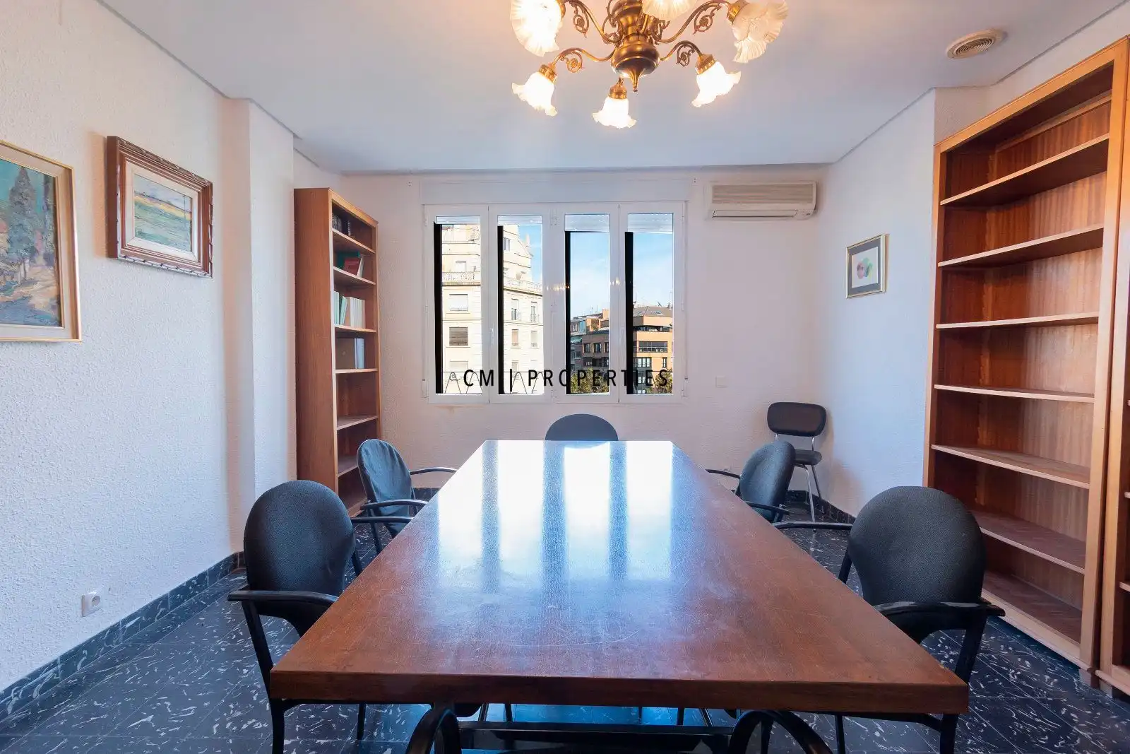 Office for rent in Valencia  with Air Conditioner, Heating and Furnished