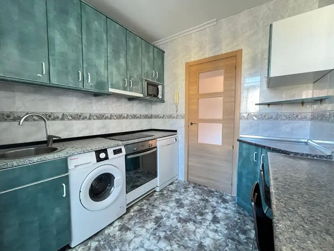 Küche von Wohnung zum Verkauf in Barañáin / Barañain mit Heizung und Balkon