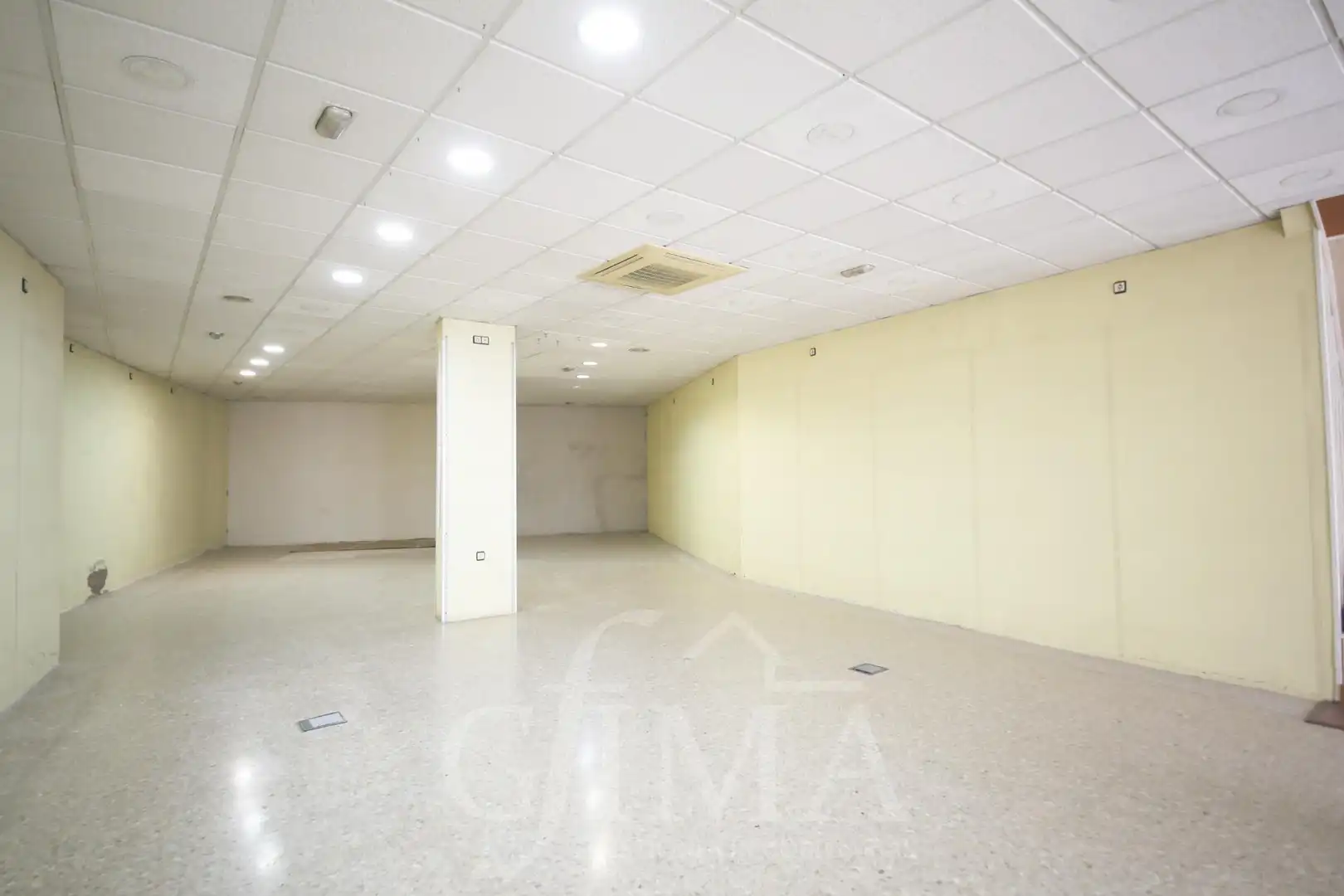 Local comercial en venta en Tomelloso, imagen 2