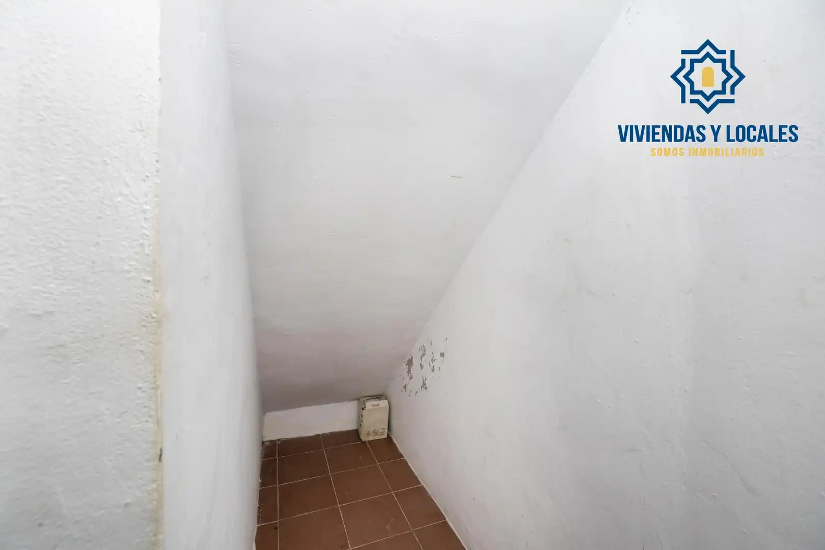 Local en venta en Granada
