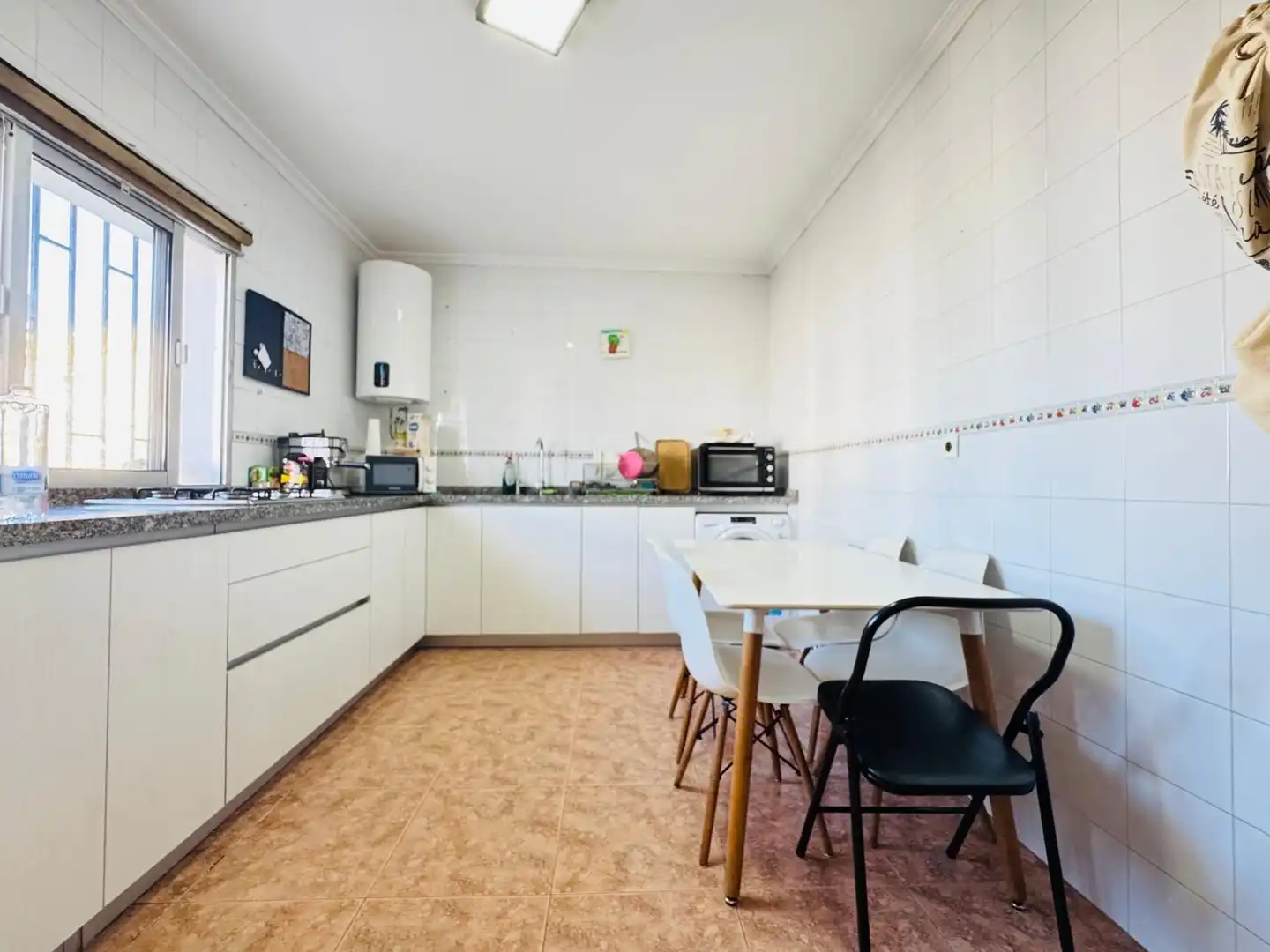 Kitchen of Houses for sale in Algeciras  with Storage room