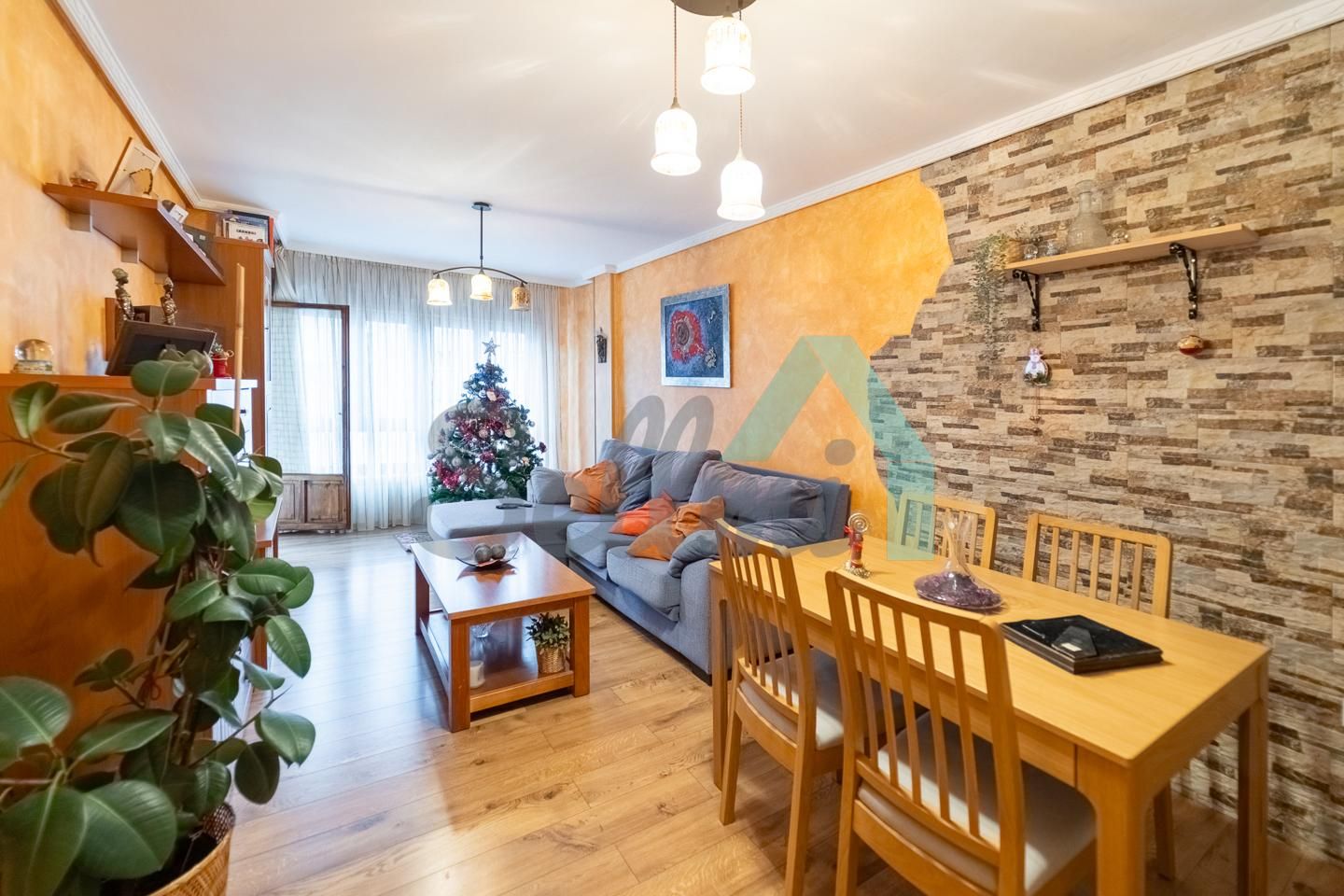 Sala d'estar de Pis en venda en Castrillón amb Calefacció, Terrassa i Moblat