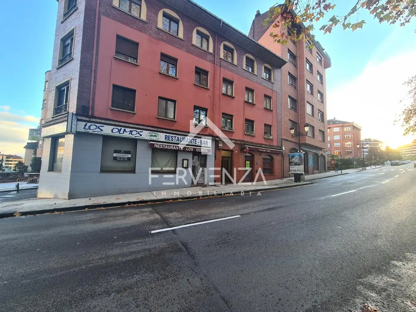 Außenansicht von Geschaftsraum zur Miete in Oviedo 
