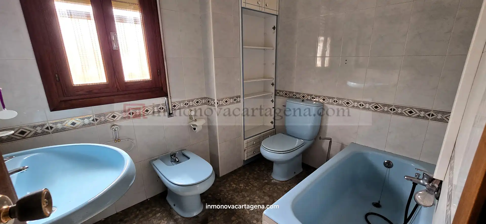 Baño de Nave industrial en venta en Cartagena
