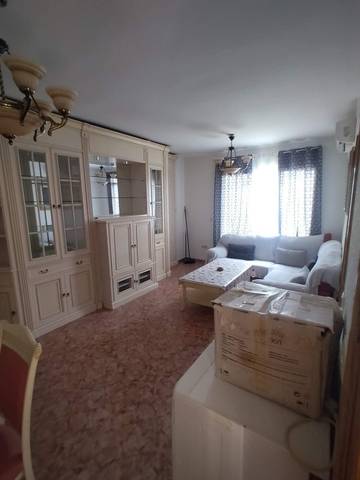 Casa adosada en Venta en Baena