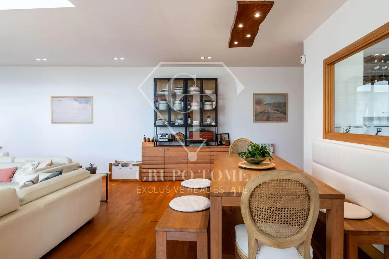 Wohnzimmer von Einfamilien-Reihenhaus zum Verkauf in Donostia - San Sebastián  mit Heizung, Privatgarten und Terrasse