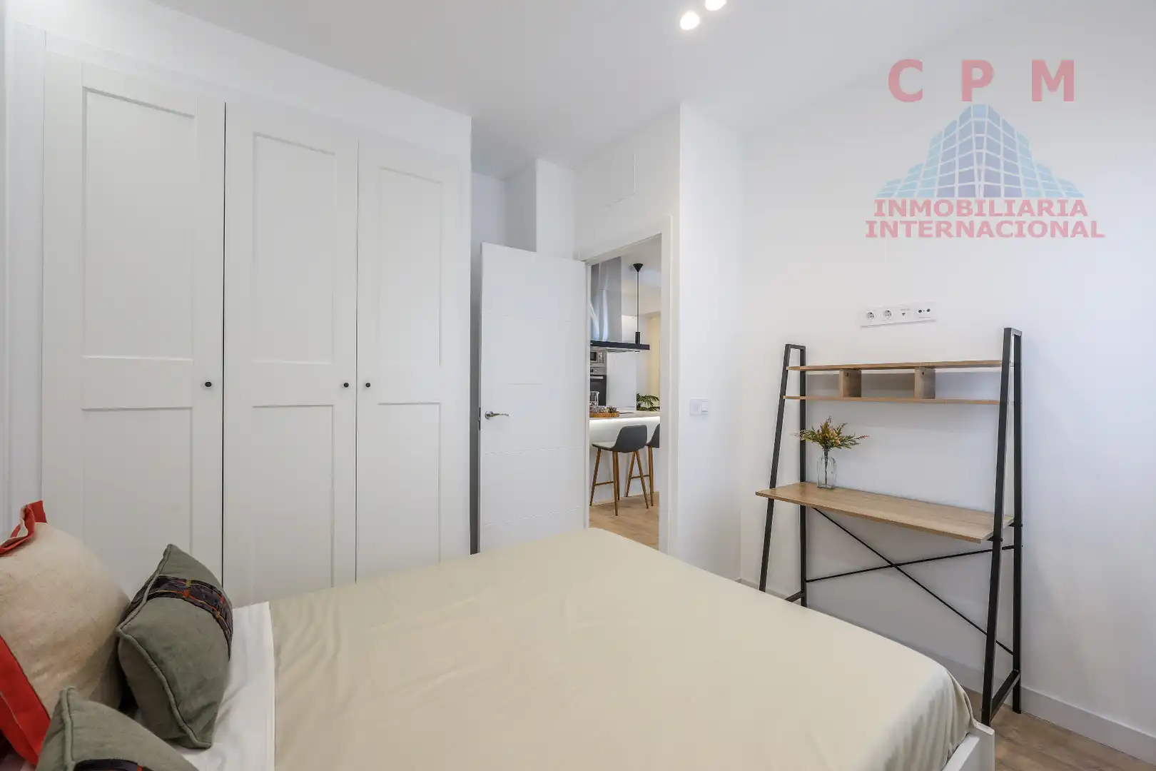 Schlafzimmer von Wohnung zur Miete in Madrid mit Klimaanlage, Heizung und Parkett