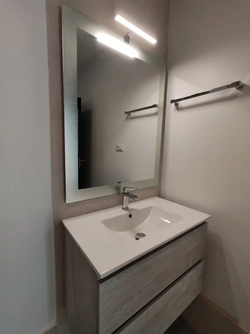 Baño de Piso de alquiler en Coria del Río con Aire acondicionado, Terraza y Horno