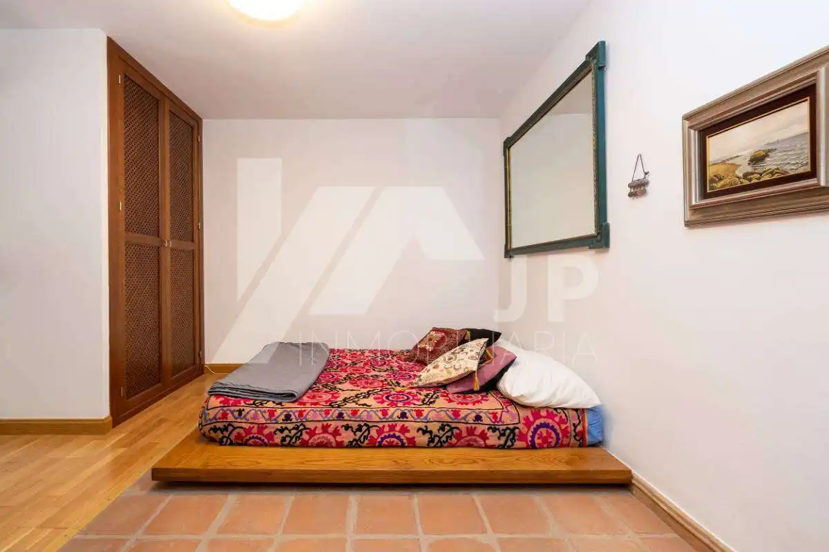 Bedroom of Duplexes for rent in Granada  with Heating, Furnished and Balcony