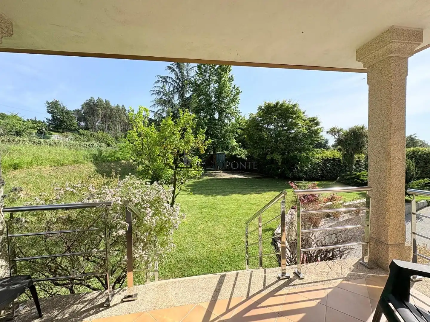 Jardí de Casa o xalet en venda en Pontevedra Capital  amb Calefacció, Jardí privat i Terrassa