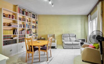 Sala d'estar de Pis en venda en  Barcelona Capital amb Calefacció, Terrassa i Balcó