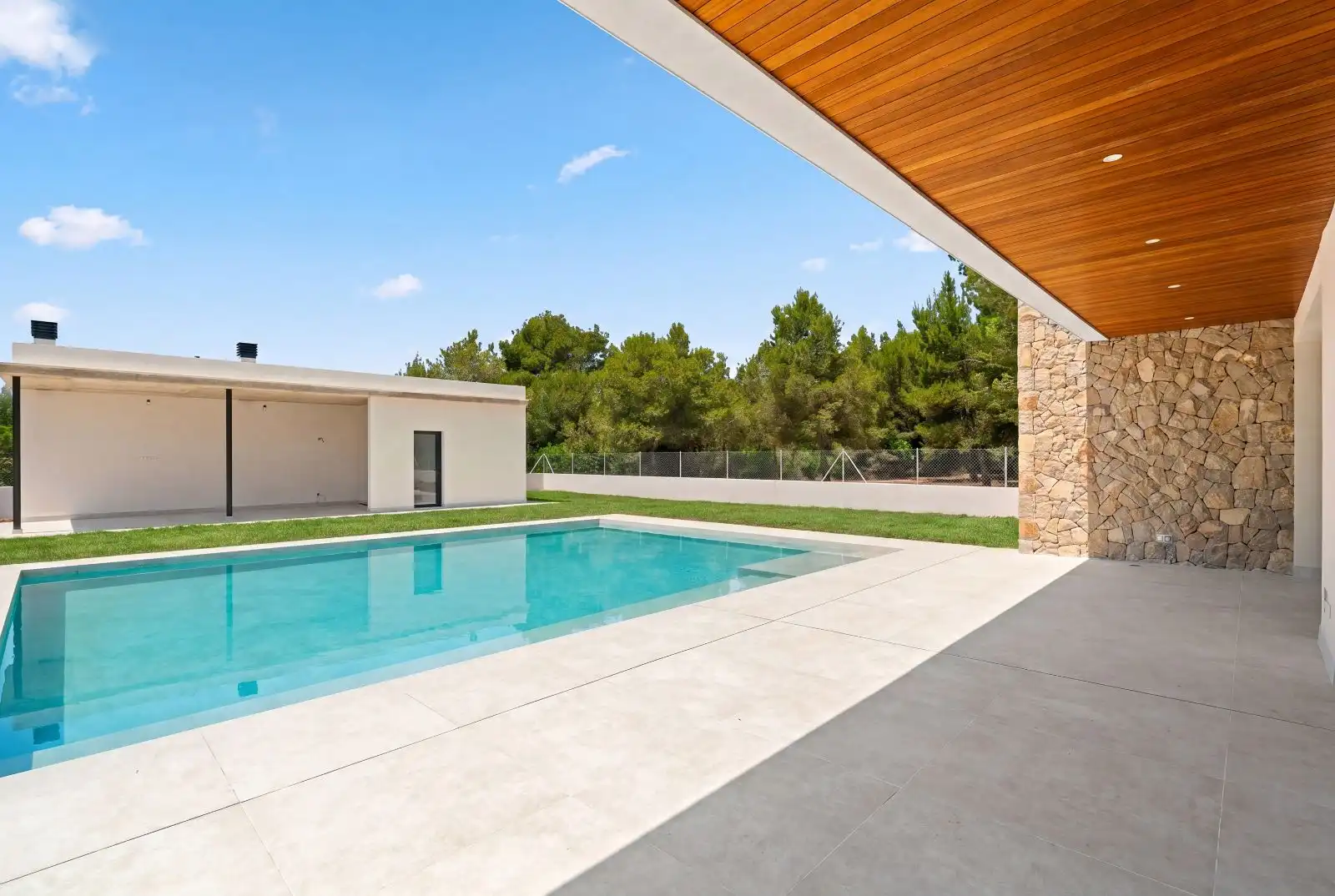 Swimming pool of Houses for sale in Pollença  with Air Conditioner, Heating and Private garden