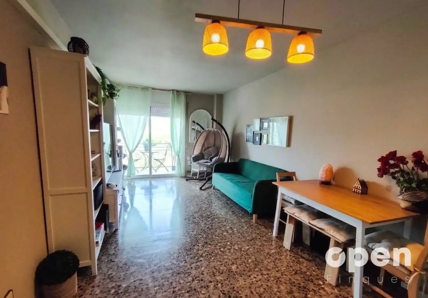 Sala d'estar de Pis en venda en Terrassa amb Aire condicionat, Calefacció i Parquet