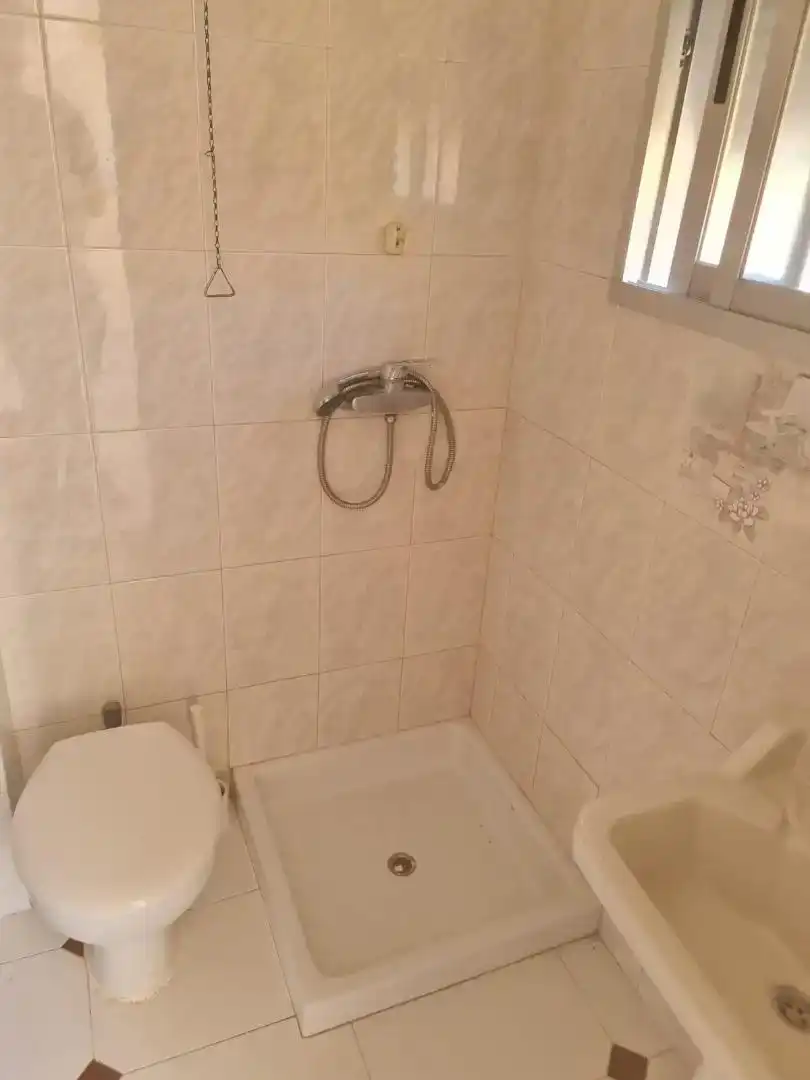 Baño de Piso en venta en Chella con Jardín privado, Trastero y Piscina