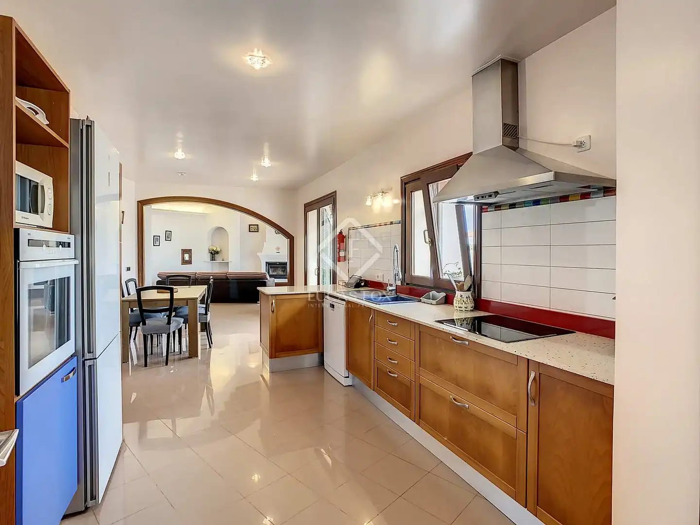 Cuina de Casa o xalet en venda en Ciutadella de Menorca amb Aire condicionat, Calefacció i Jardí privat