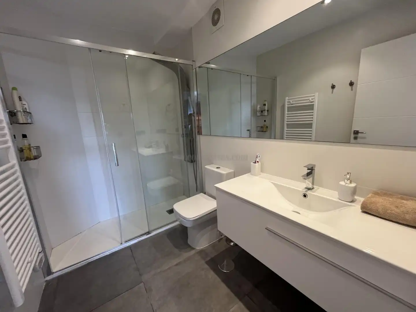 Bany de Apartament en venda en Orihuela amb Aire condicionat, Calefacció i Terrassa