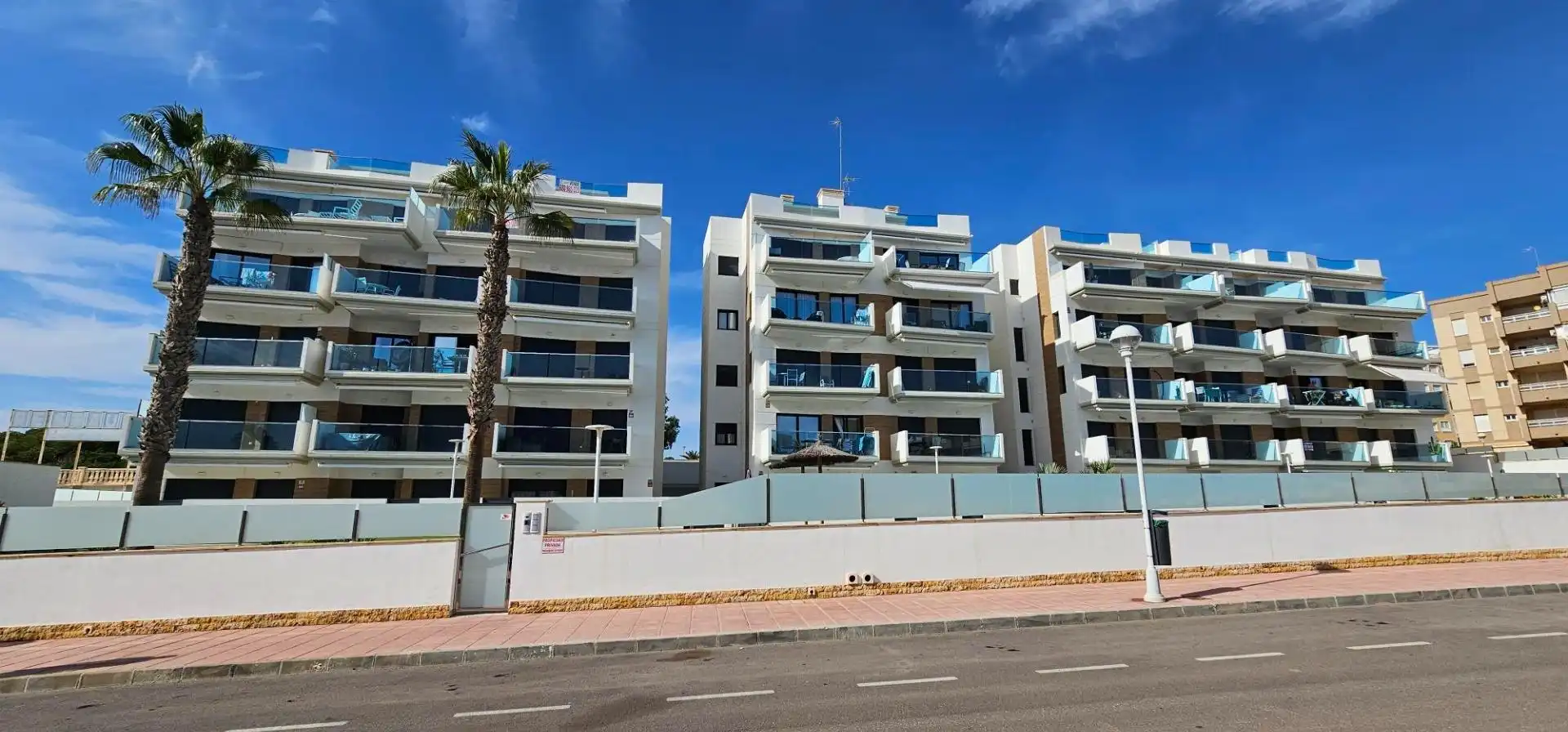 Vista exterior de Apartamento en venta en Guardamar del Segura con Aire acondicionado, Terraza y Trastero