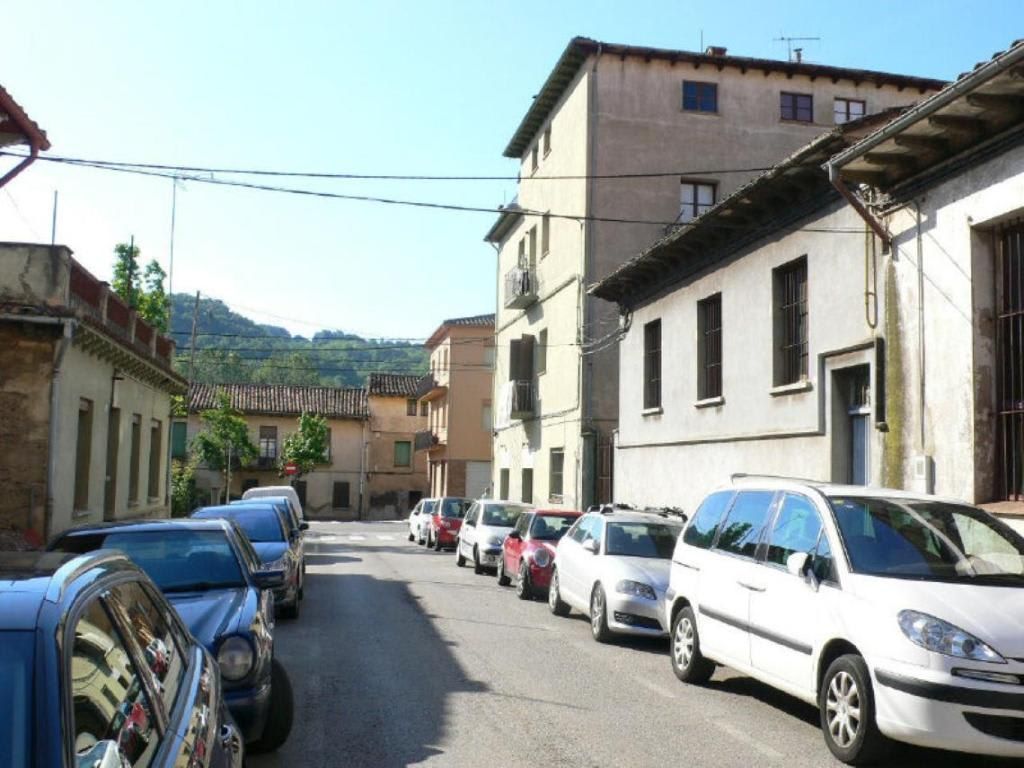 Vista exterior de Finca rústica en venda en Olot amb Jardí privat