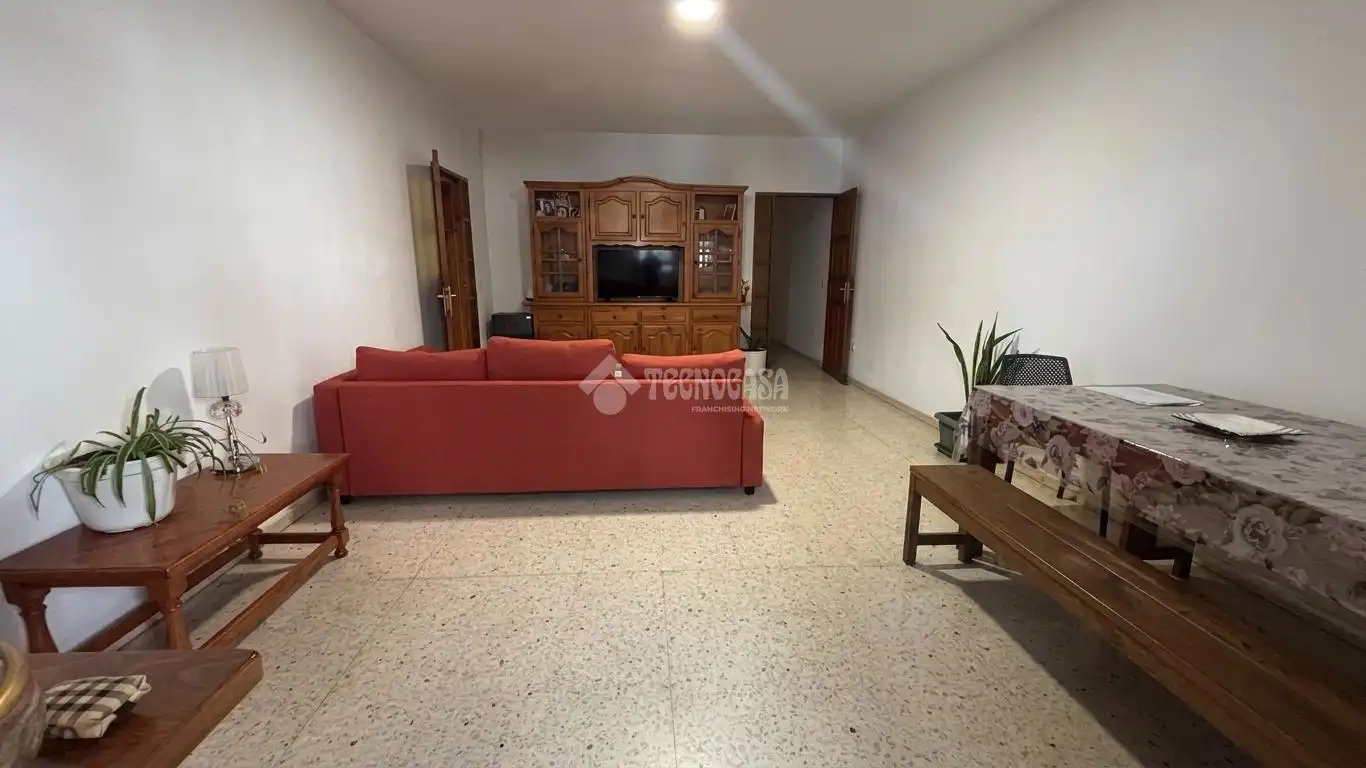 Sala d'estar de Casa adosada en venda en San Cristóbal de la Laguna
