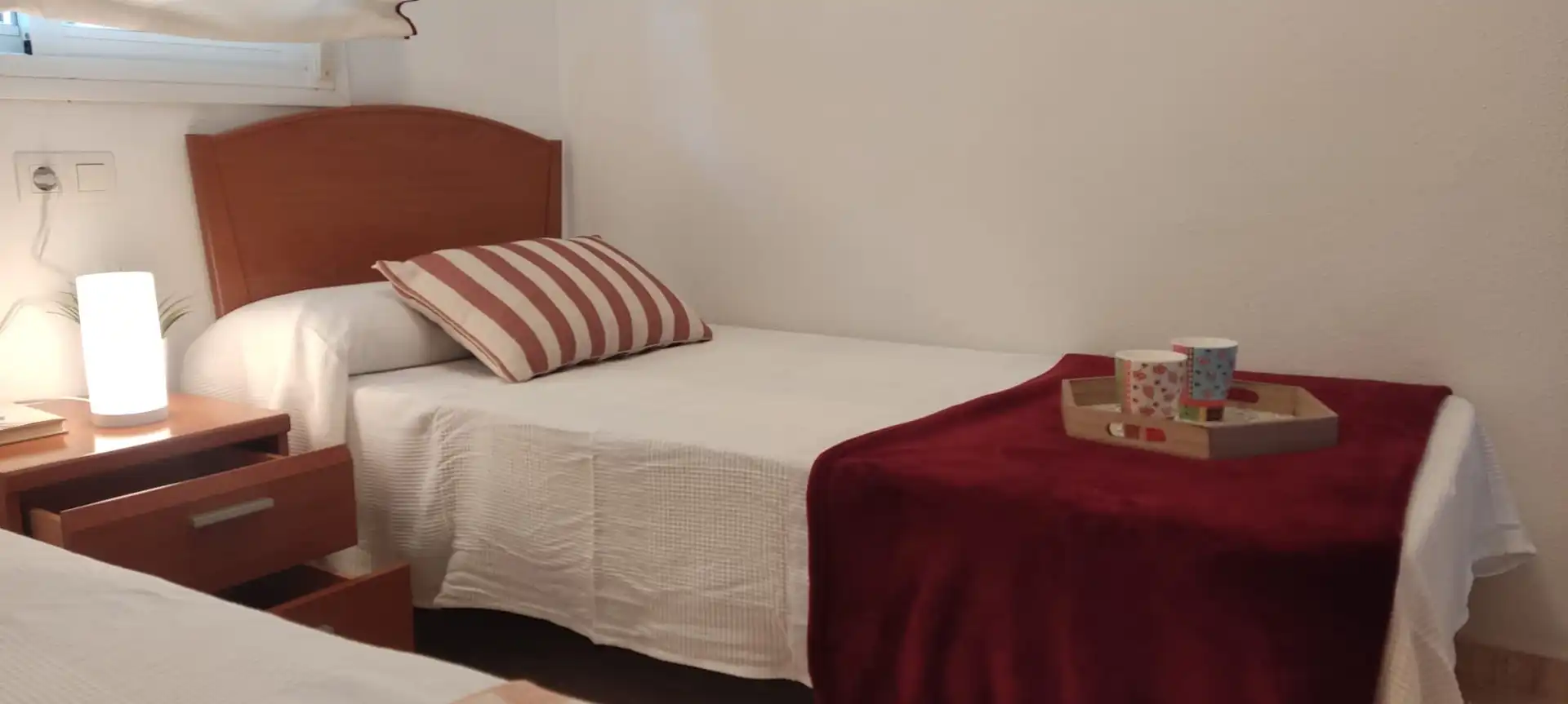 Habitación de Apartamento de alquiler en Oropesa del Mar / Orpesa con Aire acondicionado, Terraza y Amueblado