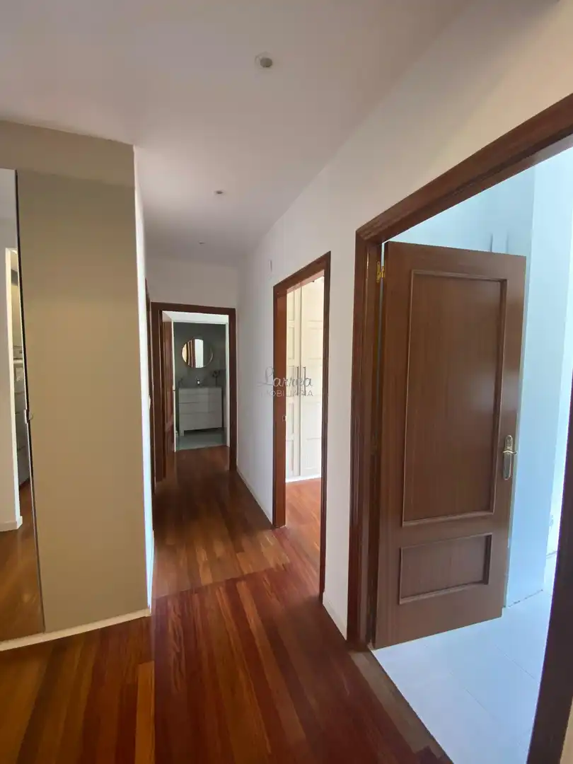 Flat for sale in Lemoa  with Heating