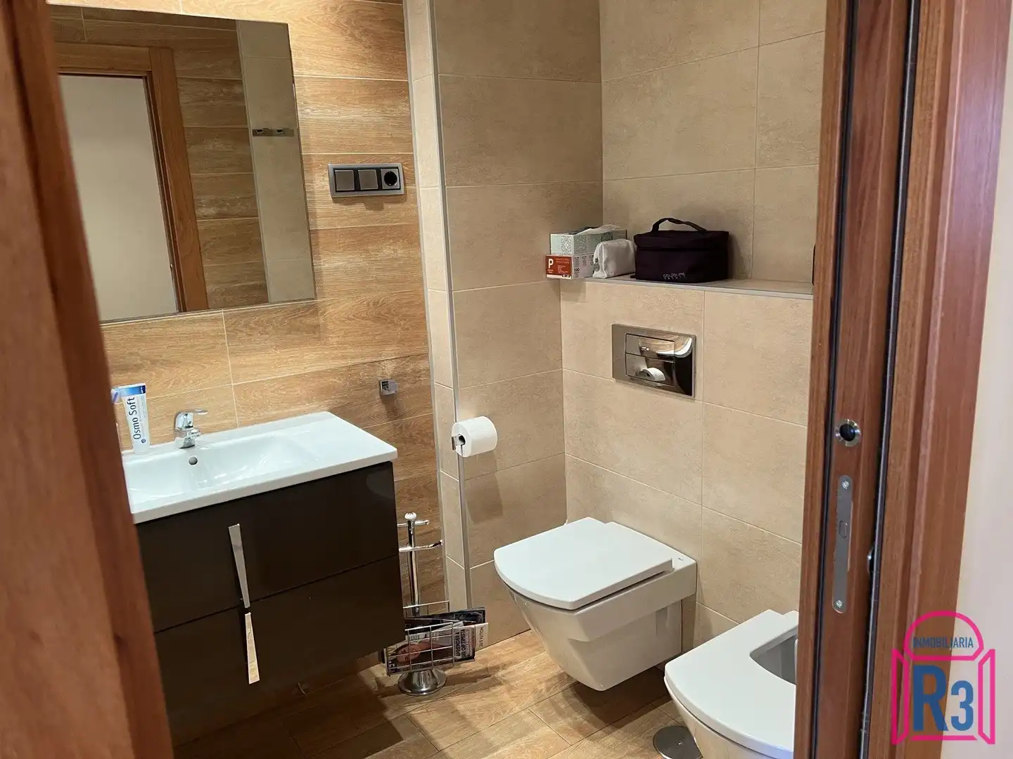 Baño de Apartamento en venta en León Capital  con Calefacción, Terraza y Trastero