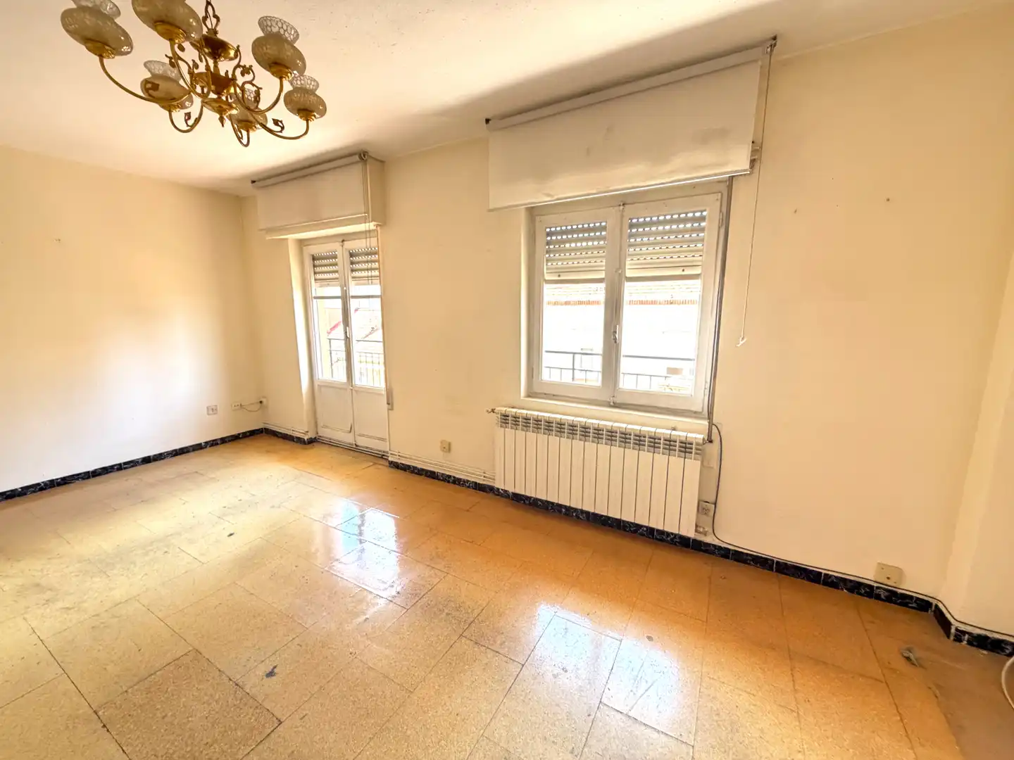 Sala de estar de Piso en venta en Valladolid con Calefacción, Terraza y Balcón