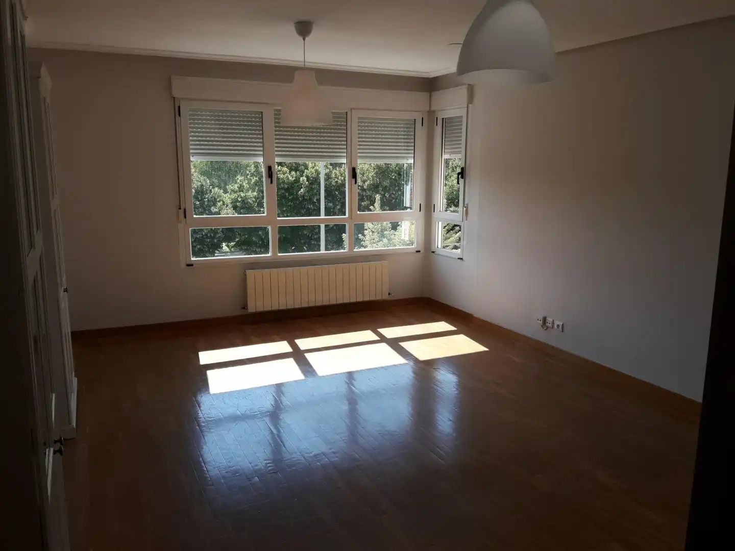 Living room of Flat for rent in Palencia  with Heating, Terrace and Storage room