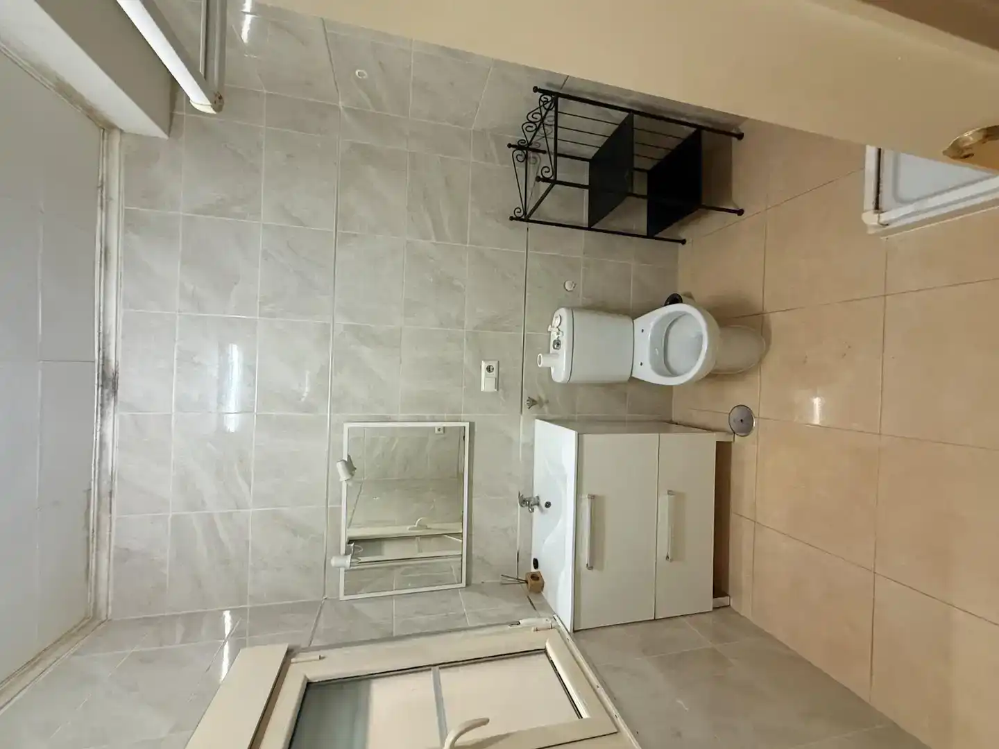 Baño de Piso de alquiler en Verín con Parquet, Amueblado y Balcón