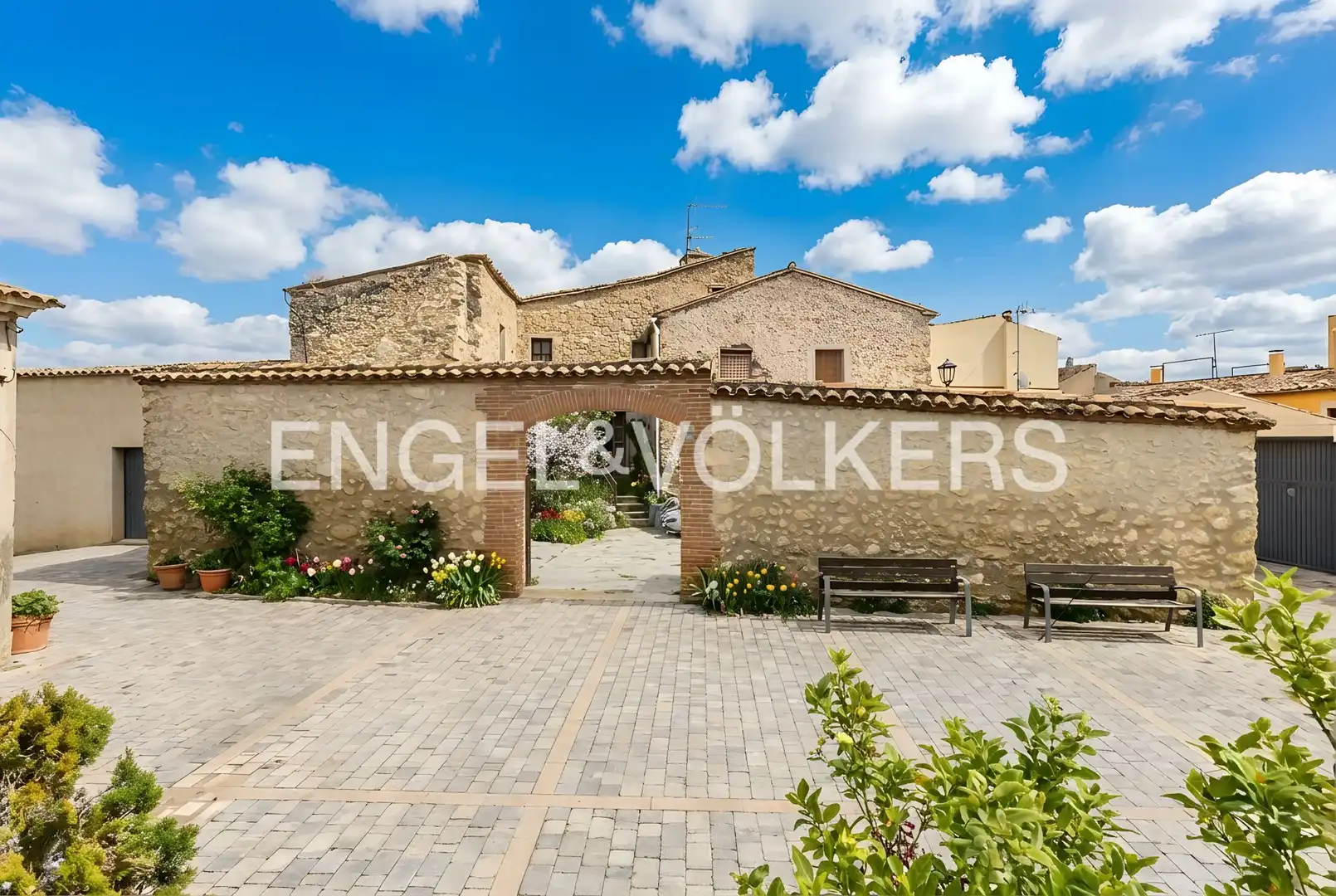 Exterior view of Houses for sale in La Granada  with Heating, Private garden and Terrace