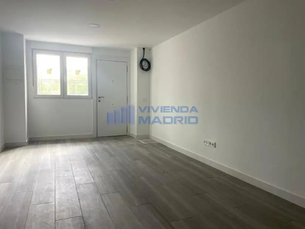 Habitación de Piso de alquiler en Madrid con Aire acondicionado y Calefacción