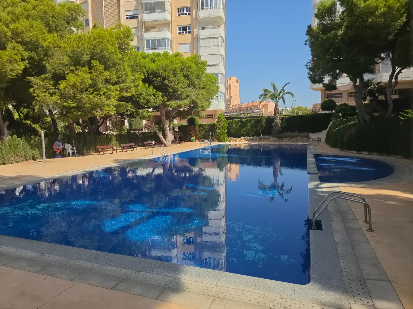 Piscina de Piso en venta en Benidorm con Aire acondicionado, Calefacción y Terraza