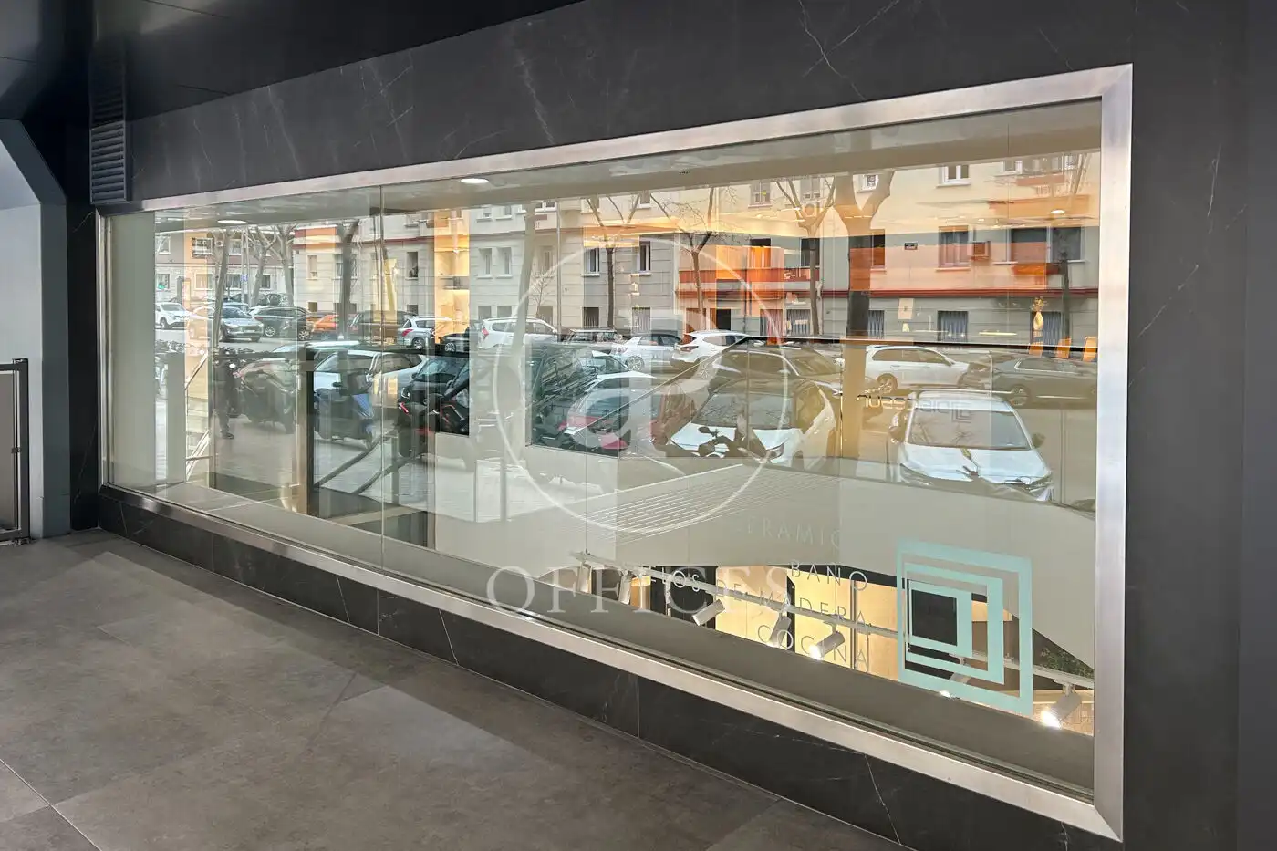 Office for rent in Madrid  with Air Conditioner