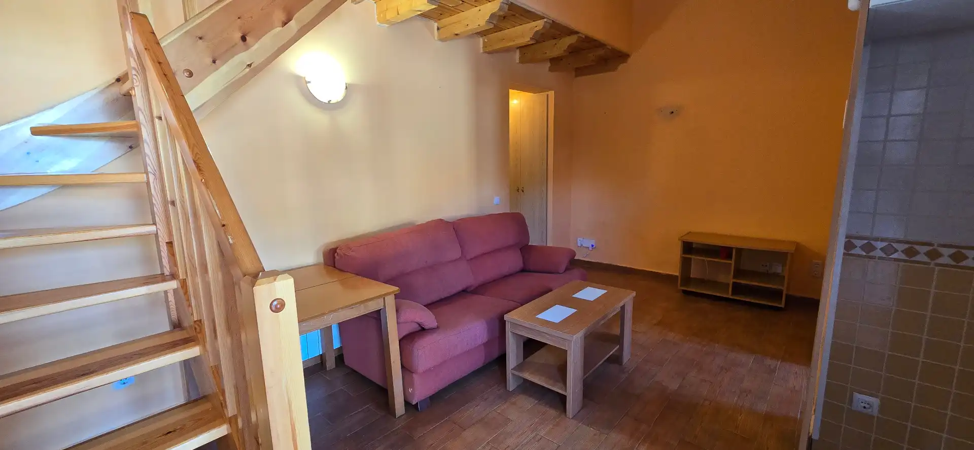 Sala de estar de Casa adosada en venta en Ituero y Lama con Calefacción, Terraza y Horno