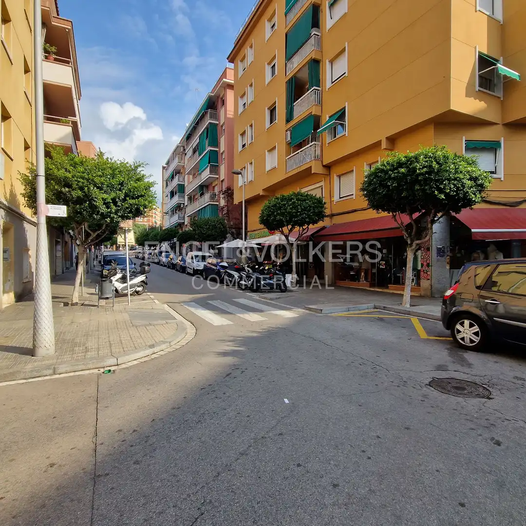 Local comercial en venda a Centre - Can Nadal, imagen 5