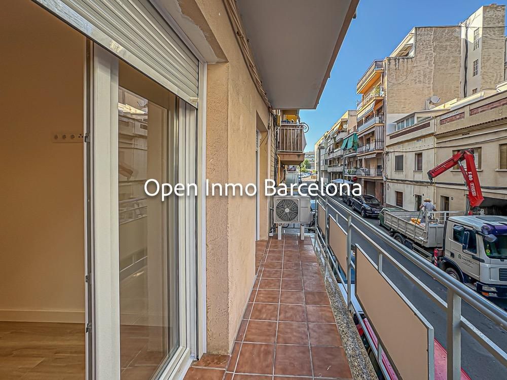 Balcony of Flat for sale in Vilanova i la Geltrú  with Air Conditioner, Parquet flooring and Balcony
