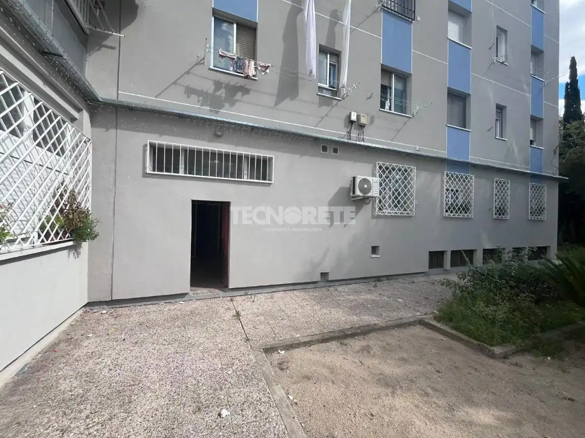 Local comercial en venda a Latina, imagen 6