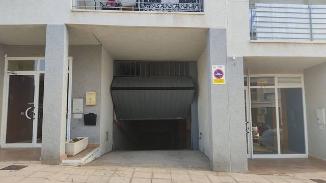 Garaje en Venta en N/A, -1 en Els Masos - Els Garrofers