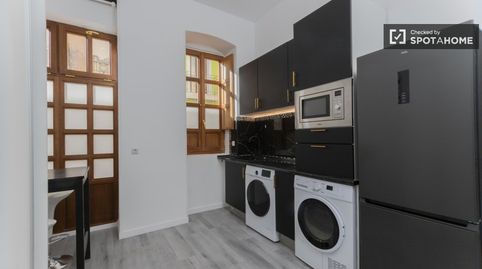 Foto 3 de Piso de alquiler en En Corts - Doctor Waksman, Valencia Capital
