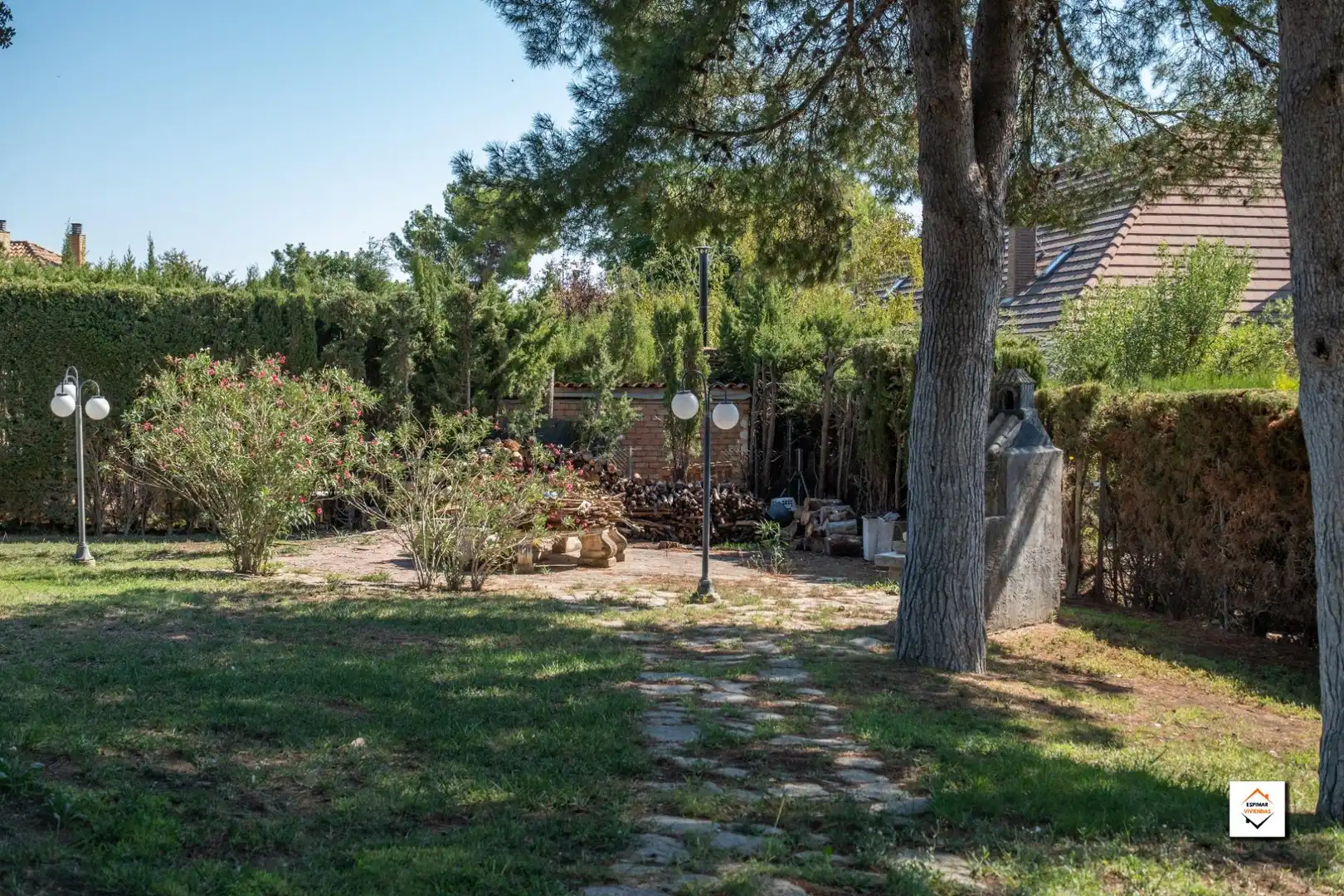 Garden of Houses for sale in Zaragoza  with Air Conditioner, Heating and Private garden