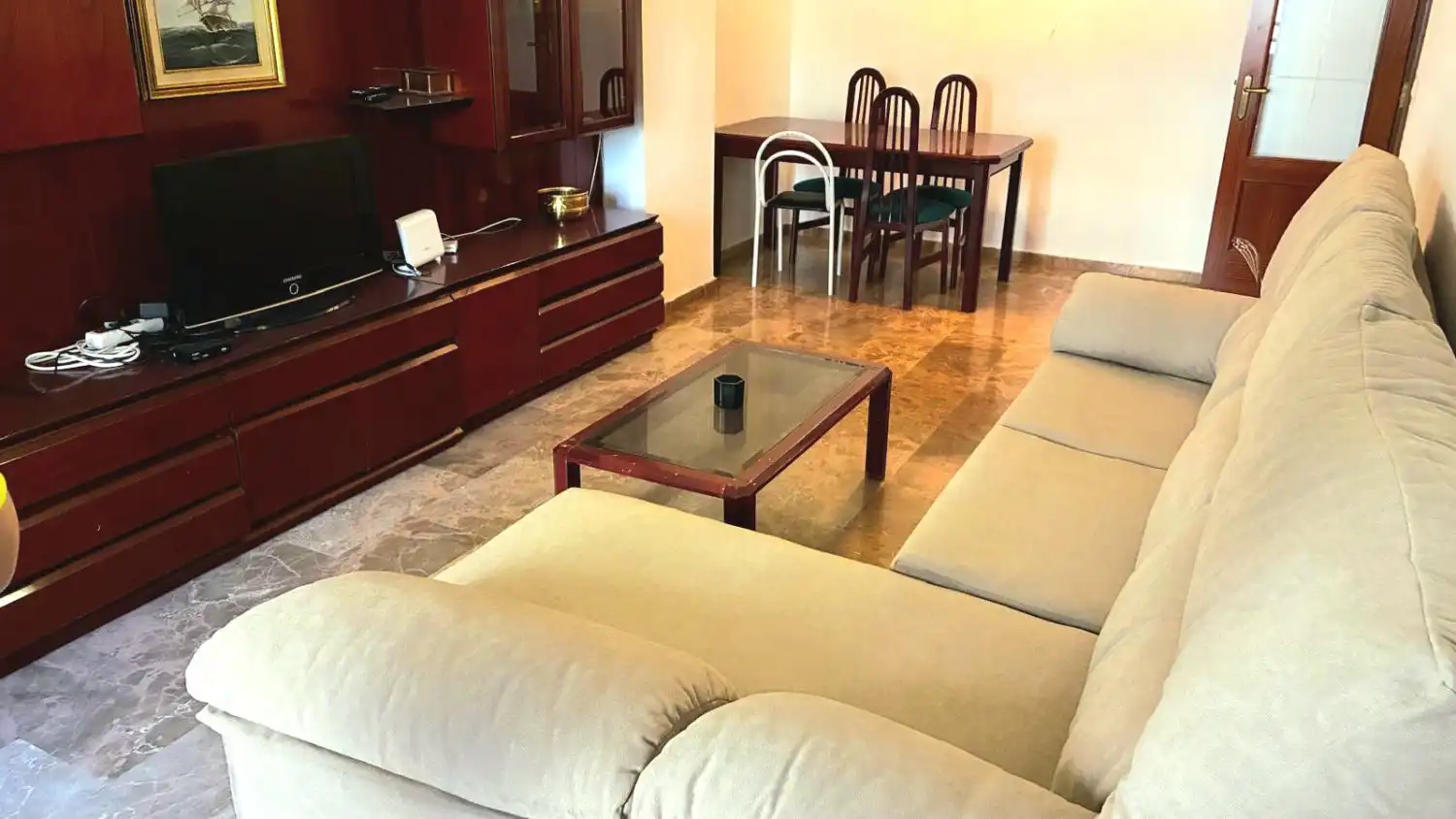 Sala de estar de Piso de alquiler en Jaén con Calefacción, Terraza y Amueblado