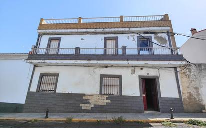 Vista exterior de Casa o xalet en venda en Nerva amb Terrassa i Balcó