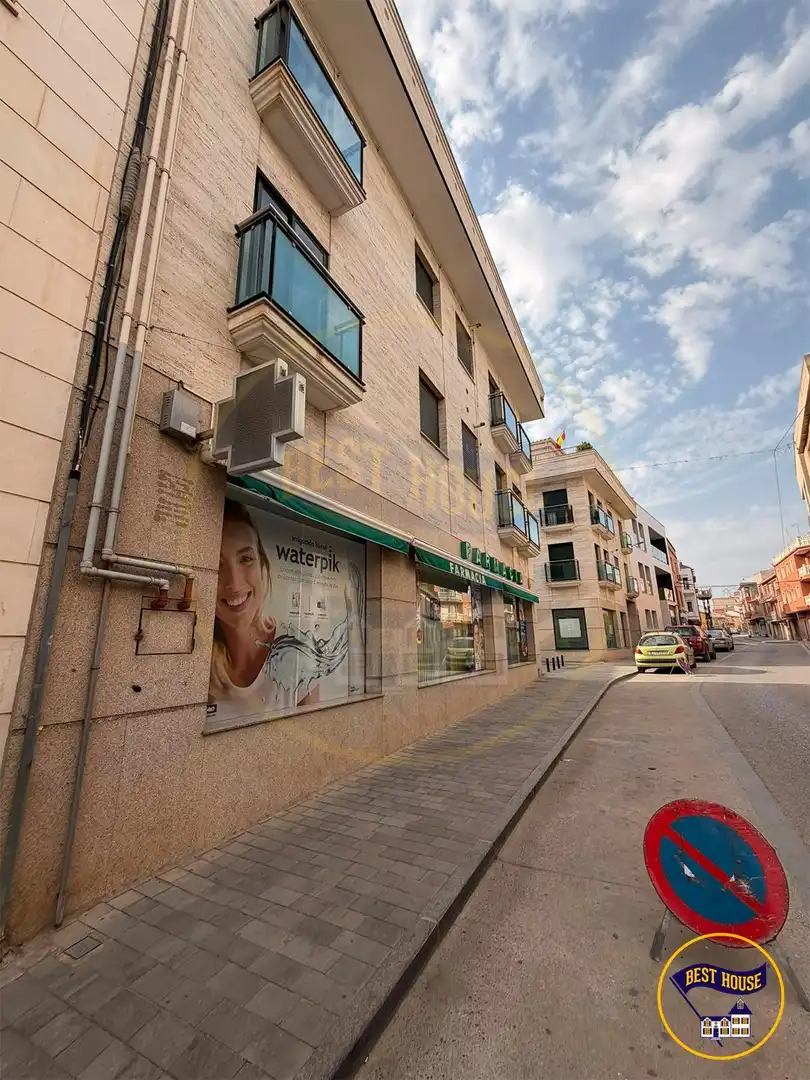 Vista exterior de Casa adosada en venta en Quintanar del Rey con Aire acondicionado, Calefacción y Amueblado