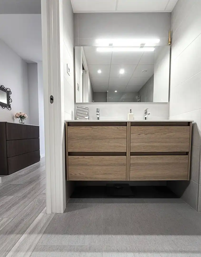Baño de Piso en venta en Reus con Aire acondicionado, Calefacción y Terraza