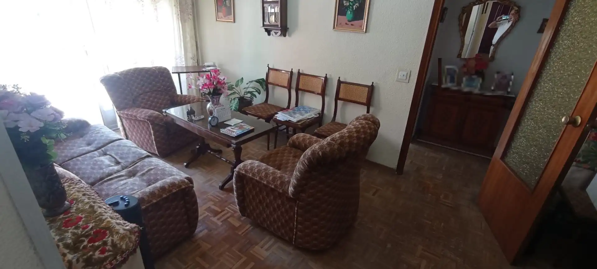 Sala d'estar de Pis en venda en Madrid amb Calefacció i Terrassa