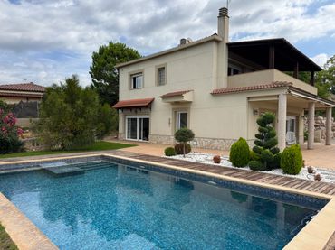 House with balcony for sale in Carrer Aiguablava