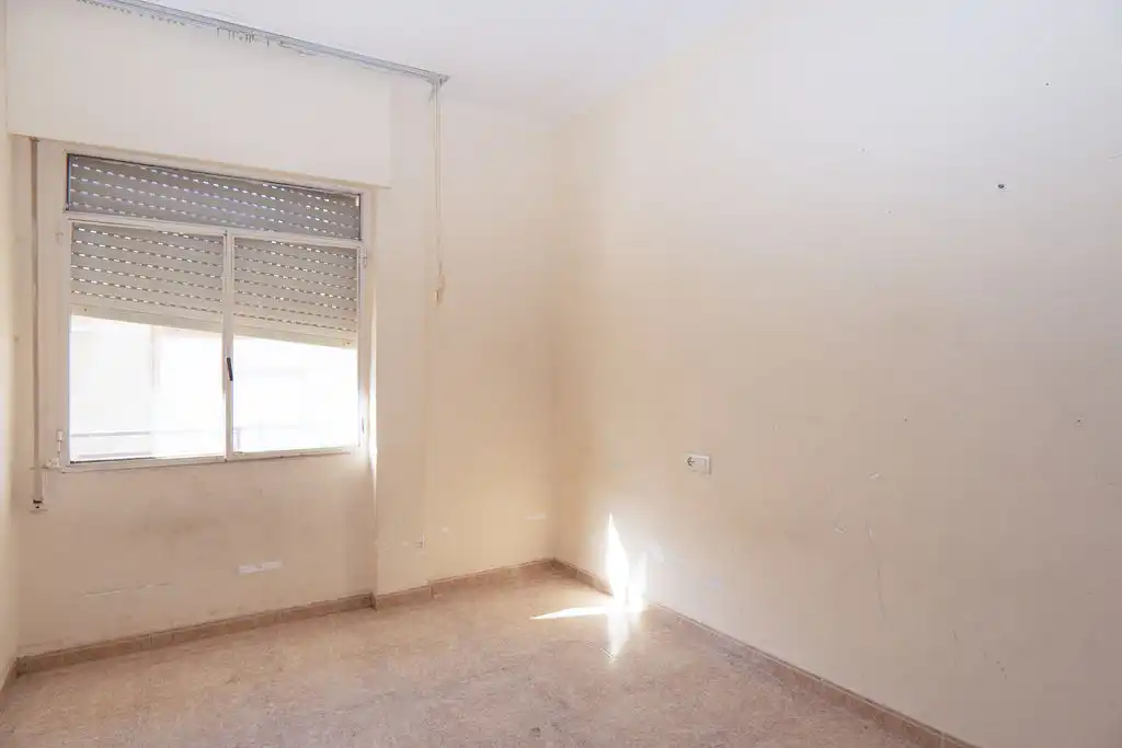 Piso en venta en C/ Almería, Casco Antiguo