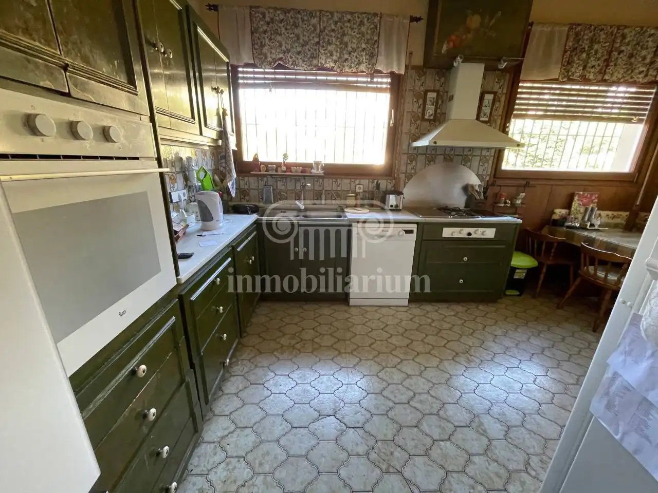 Cuina de Casa o xalet en venda en Lloret de Mar amb Calefacció, Jardí privat i Terrassa