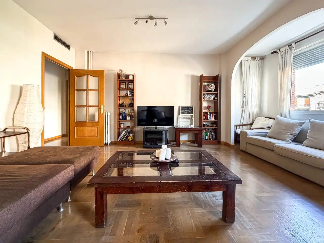 Sala de estar de Piso en venta en Madrid con Calefacción, Parquet y Terraza
